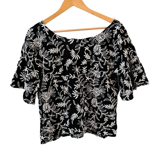 Anthropologie Womens Embroidered Floral Boho Top Size L Black White Cotton Beach - Picture 1 of 9